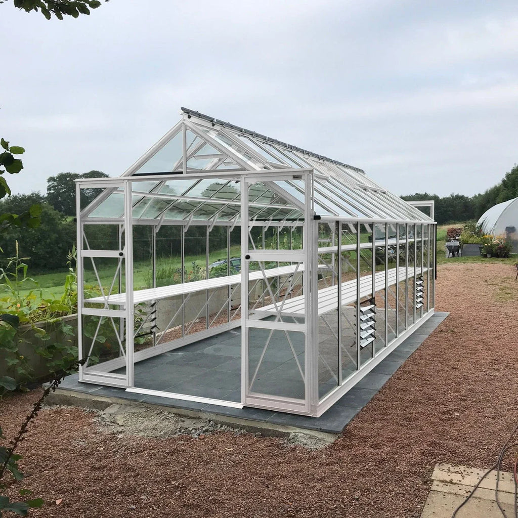 8x20 Rhino Premium in natural aluminium finish