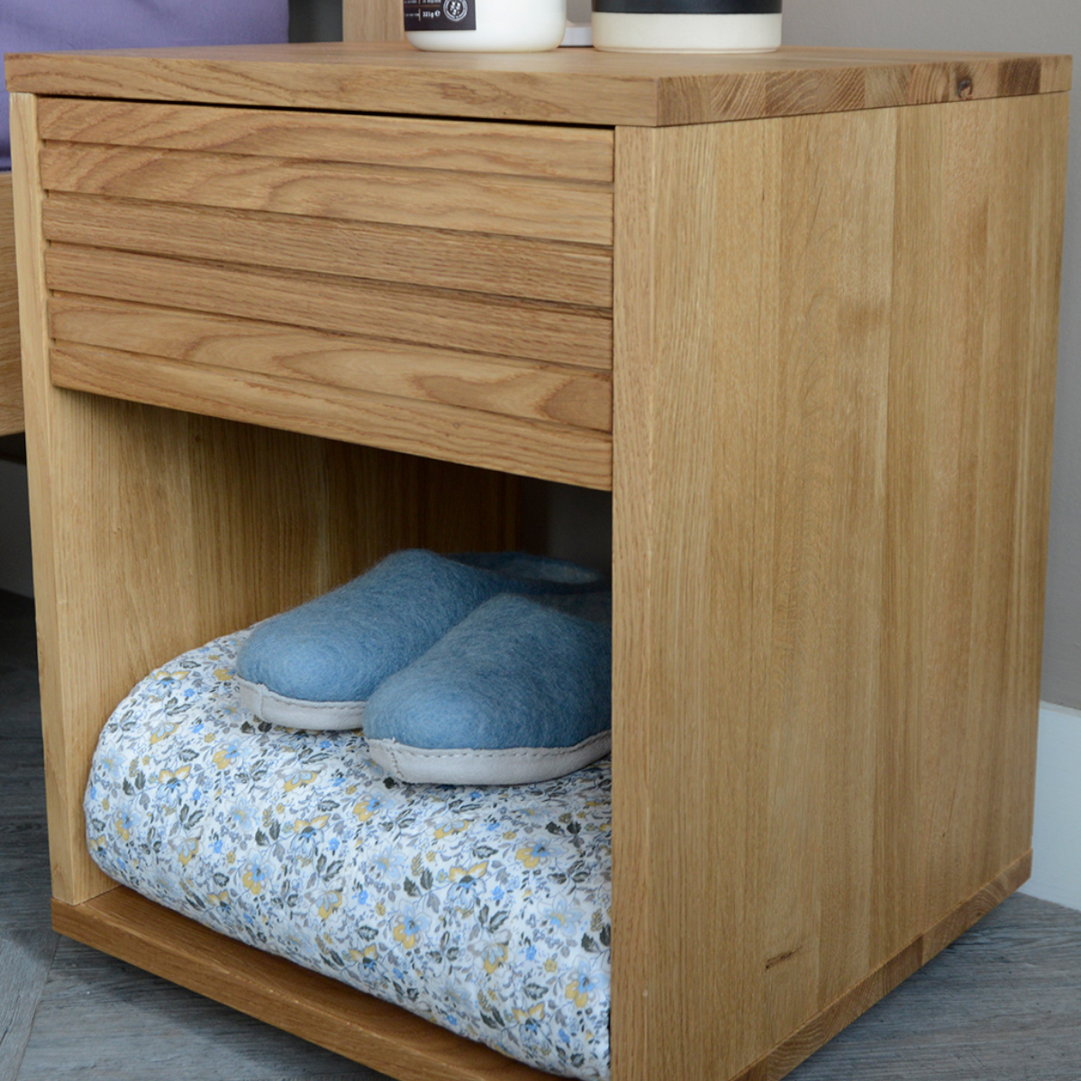 Benecia Oak Wood Drawer Bedside wooden nightstand