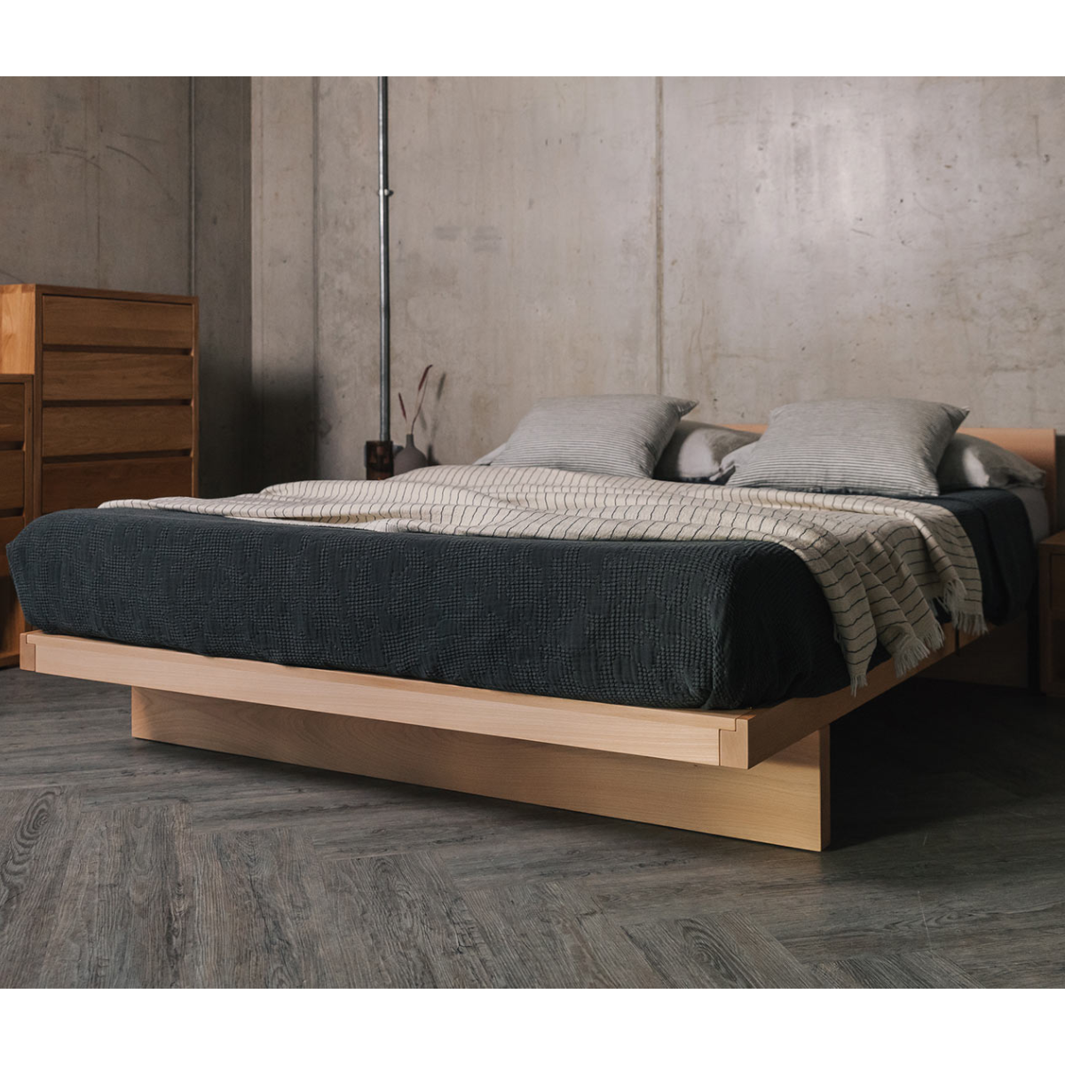 Bevis Oak Wood Bed front view
